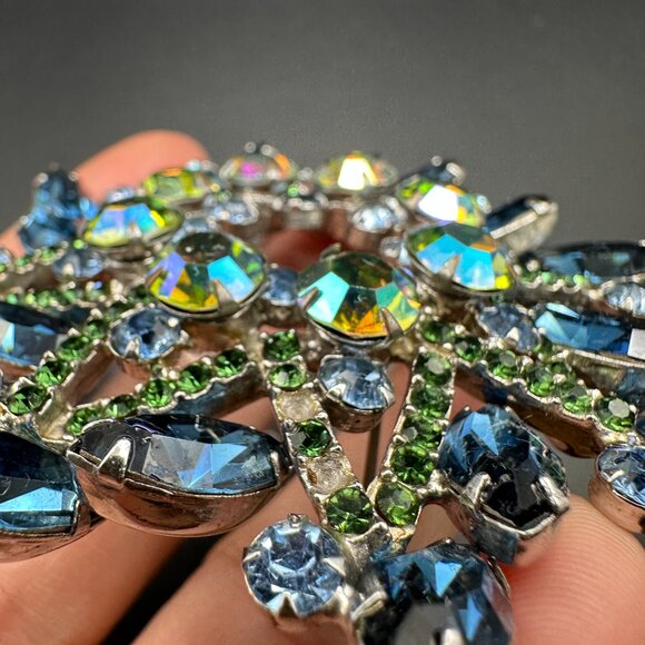 Vintage Juliana D&E Large Blue Rhinestones Brooch and Clip on Earrings Set - Picture 16 of 16